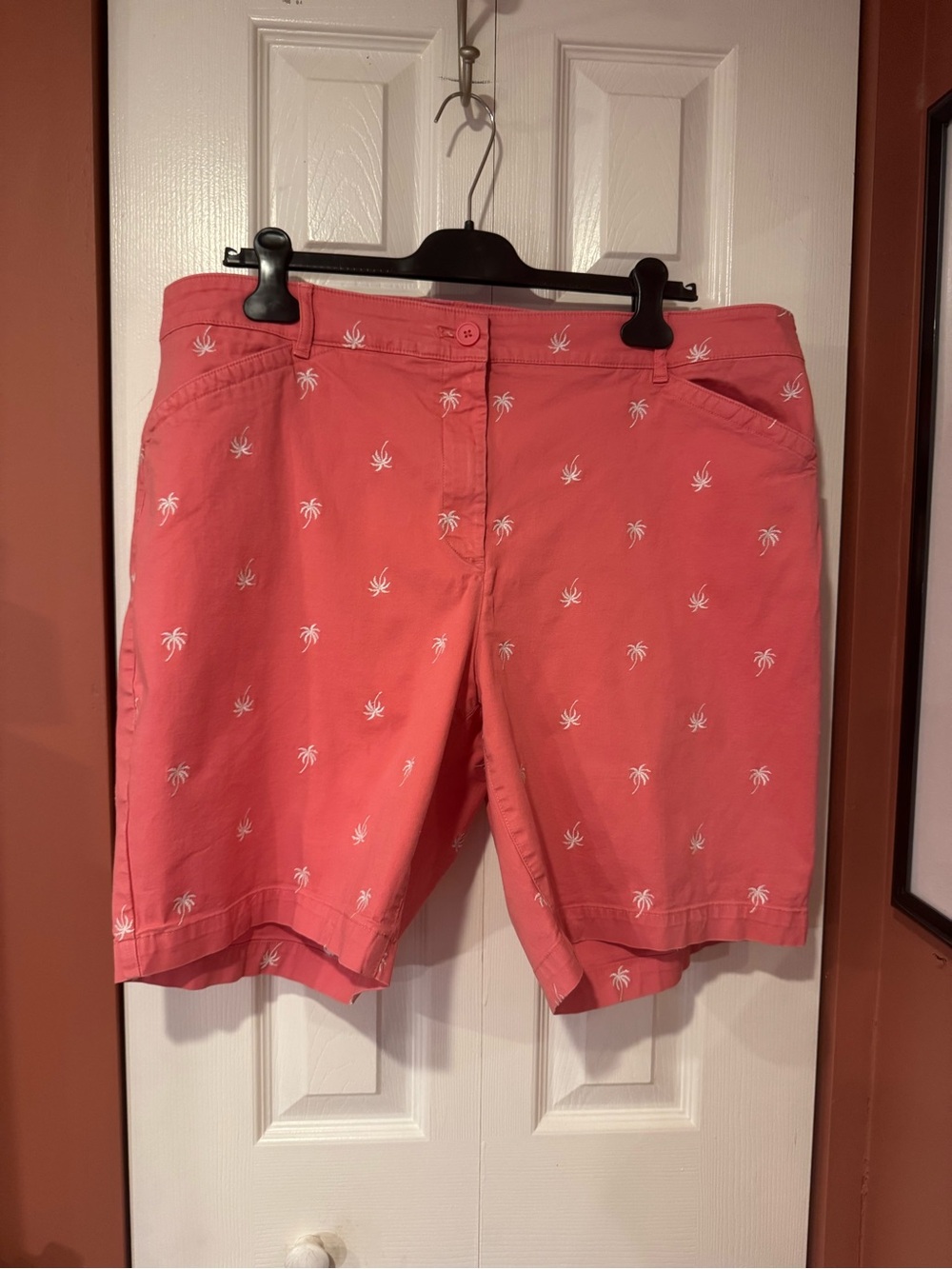 Talbots Coral Palm-Embroidered Women's Bermuda Shorts